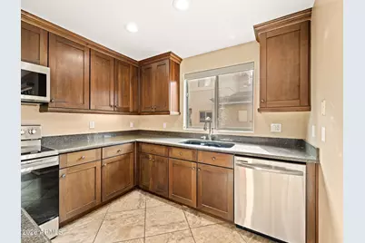 815 E Rose Lane #139, Phoenix, AZ 85014 - Photo 7