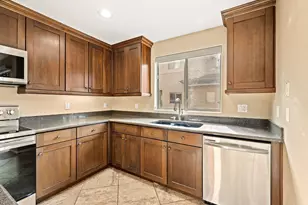 815 E Rose Ln, Phoenix, AZ 85014 - Photo 7