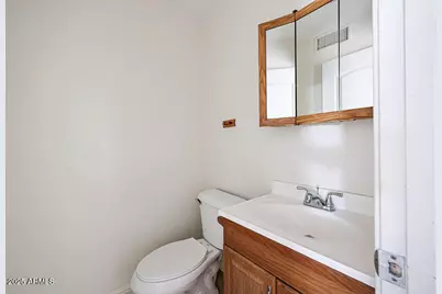 2614 E Monte Vista Road #3, Phoenix, AZ 85008 - Photo 11