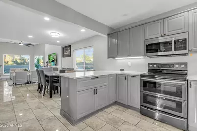 909 W Obispo Avenue, Mesa, AZ 85210 - Photo 11