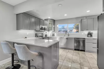 909 W Obispo Avenue, Mesa, AZ 85210 - Photo 9