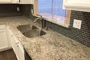 2240 E Aire Libre Ave, Phoenix, AZ 85022 - Photo 3