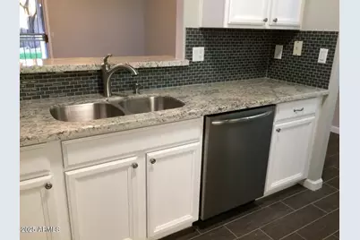 2240 E Aire Libre Avenue, Phoenix, AZ 85022 - Photo 5