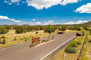 6298 Meadows Ln, Flagstaff, AZ 86004 - Photo 5