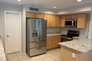 21842 N 40th Pl, Phoenix, AZ 85050 - Photo 7