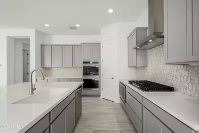 19959 W Mulberry Drive, Buckeye, AZ 85396 - Photo 5