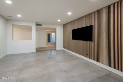 7727 E Valley View Road, Scottsdale, AZ 85250 - Photo 9