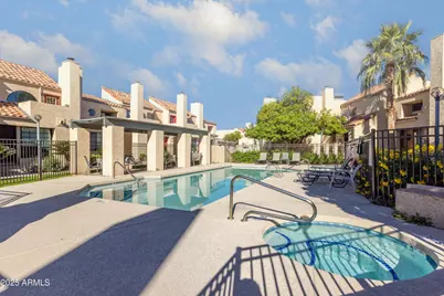 1025 E Highland Avenue #30, Phoenix, AZ 85014 - Photo 19