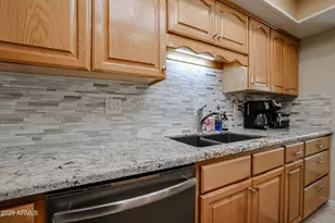 18439 N Conestoga Dr, Sun City, AZ 85373 - Photo 9