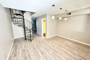 1425 E Desert Cove Ave, Phoenix, AZ 85020 - Photo 13