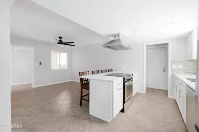 8643 E Palo Verde Drive, Scottsdale, AZ 85250 - Photo 5