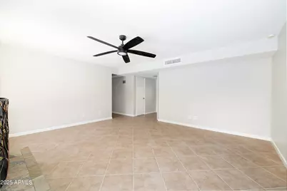 8643 E Palo Verde Drive, Scottsdale, AZ 85250 - Photo 7