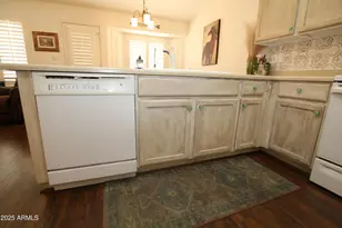 6390 S Granite Dr, Chandler, AZ 85249 - Photo 9