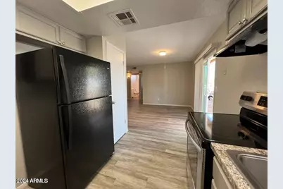 10641 N 15th Avenue #B, Phoenix, AZ 85029 - Photo 3