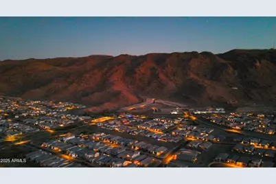 9816 S 11th Place, Phoenix, AZ 85042 - Photo 73