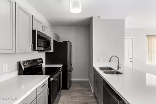 2134 E Broadway Rd, Tempe, AZ 85282 - Photo 15