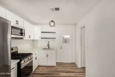 903 E Amelia Avenue, Phoenix, AZ 85014 - Photo 13