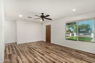 903 E Amelia Ave, Phoenix, AZ 85014 - Photo 9