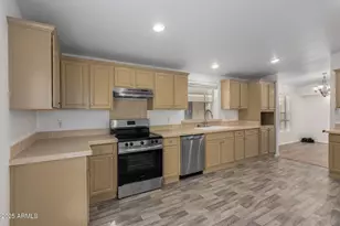 2120 E Bluefield Ave, Phoenix, AZ 85022 - Photo 15