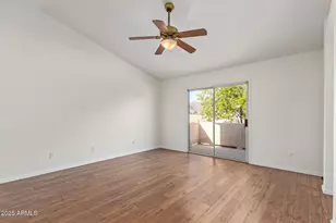2214 E Wahalla Ln, Phoenix, AZ 85024 - Photo 11
