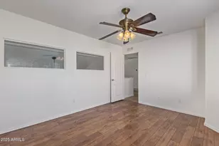 2214 E Wahalla Ln, Phoenix, AZ 85024 - Photo 19