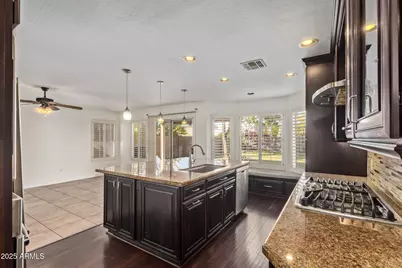 2214 E Wahalla Lane, Phoenix, AZ 85024 - Photo 9