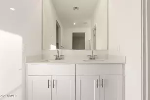 8937 W Albeniz Pl, Tolleson, AZ 85353 - Photo 15