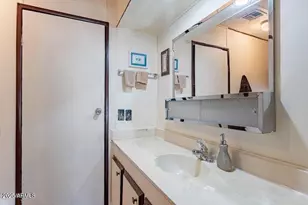 201 S Greenfield Rd, Mesa, AZ 85206 - Photo 9