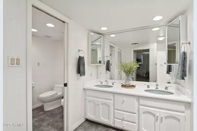 3800 E Lincoln Drive #7, Phoenix, AZ 85018 - Photo 19