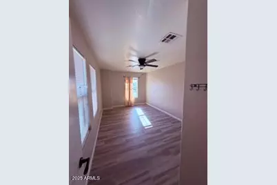 12186 W Belmont Drive, Avondale, AZ 85323 - Photo 9