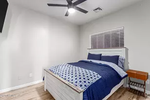 8632 S 10th Ln, Phoenix, AZ 85041 - Photo 15