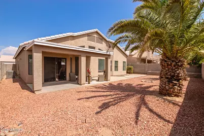 8632 S 10th Lane, Phoenix, AZ 85041 - Photo 27