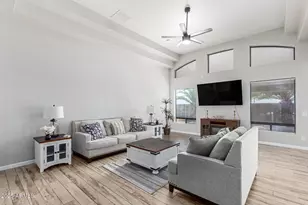 8632 S 10th Ln, Phoenix, AZ 85041 - Photo 3