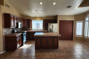 16830 S 42nd St, Phoenix, AZ 85048 - Photo 3