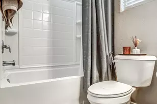 2842 E Fraktur Rd, Phoenix, AZ 85040 - Photo 11