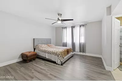 10428 W Calle De Plata Street, Phoenix, AZ 85037 - Photo 17