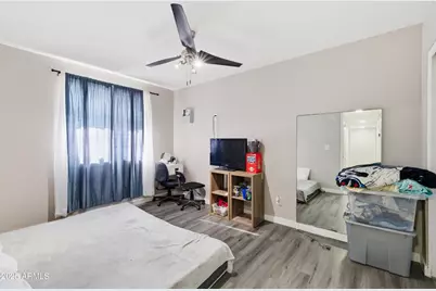 10428 W Calle De Plata Street, Phoenix, AZ 85037 - Photo 15