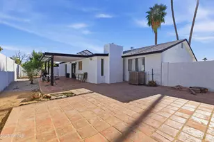 10428 W Calle De Plata St, Phoenix, AZ 85037 - Photo 23