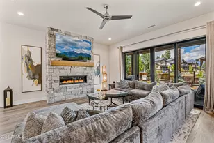 1810 E Magnolia Dr, Flagstaff, AZ 86005 - Photo 9