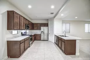 2229 W Dunbar Dr, Phoenix, AZ 85041 - Photo 9