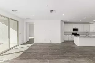 1229 E Maldonado Dr, Phoenix, AZ 85042 - Photo 9