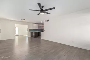 3329 E Palm Ln, Phoenix, AZ 85008 - Photo 13