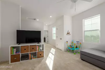 283 E Balsam Drive, Chandler, AZ 85286 - Photo 29