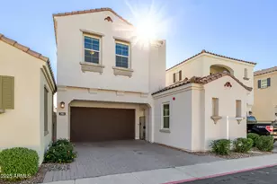 283 E Balsam Dr, Chandler, AZ 85286 - Photo 3