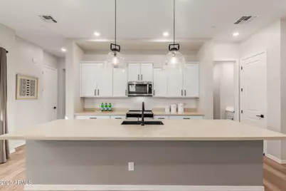 283 E Balsam Drive, Chandler, AZ 85286 - Photo 7