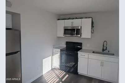 7160 N 53rd Avenue #2, Glendale, AZ 85301 - Photo 3