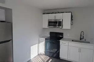 7160 N 53rd Ave, Glendale, AZ 85301 - Photo 3