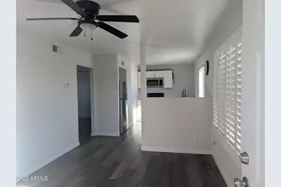 7160 N 53rd Avenue #Apt 2, Glendale, AZ 85301 - Photo 7