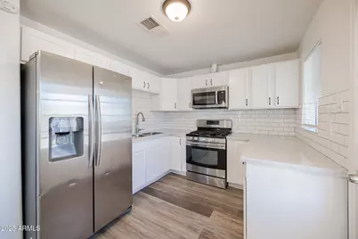 2646 E Willetta Street, Phoenix, AZ 85008 - Photo 9