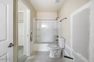 1030 E Odeum Ln, Phoenix, AZ 85040 - Photo 15